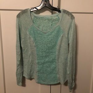 Light blue, shimmer top